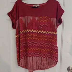 Rewind red short-sleeve patterned tee with yellow accents XL